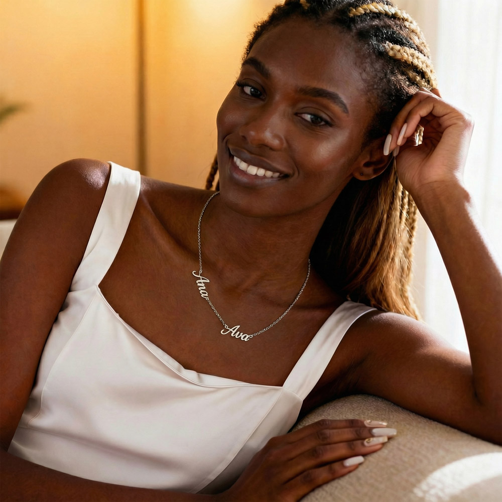 Personalized jewelry that tells a story 📖